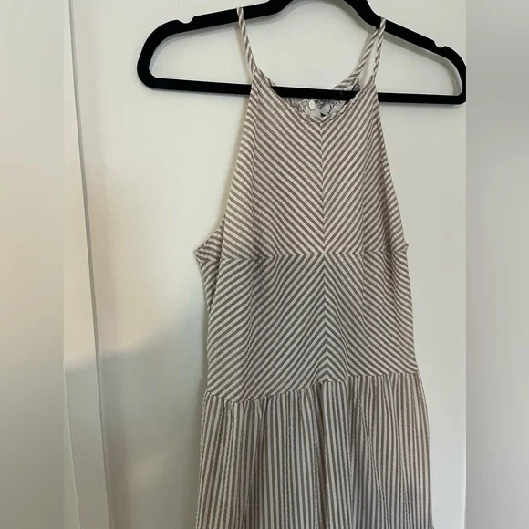 Petal & Pup Neutral Gingham maxi dress - Picture 6 of 8